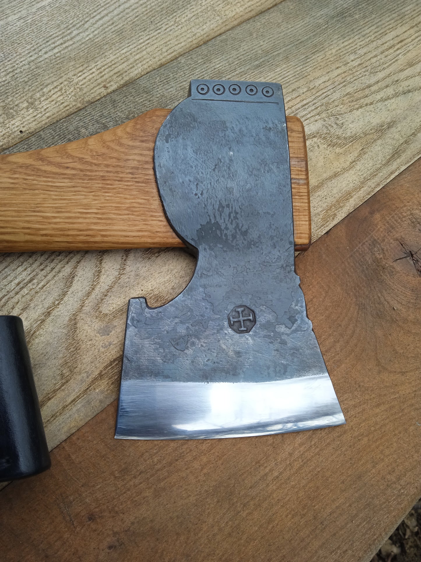 Hand forged hatchet 600